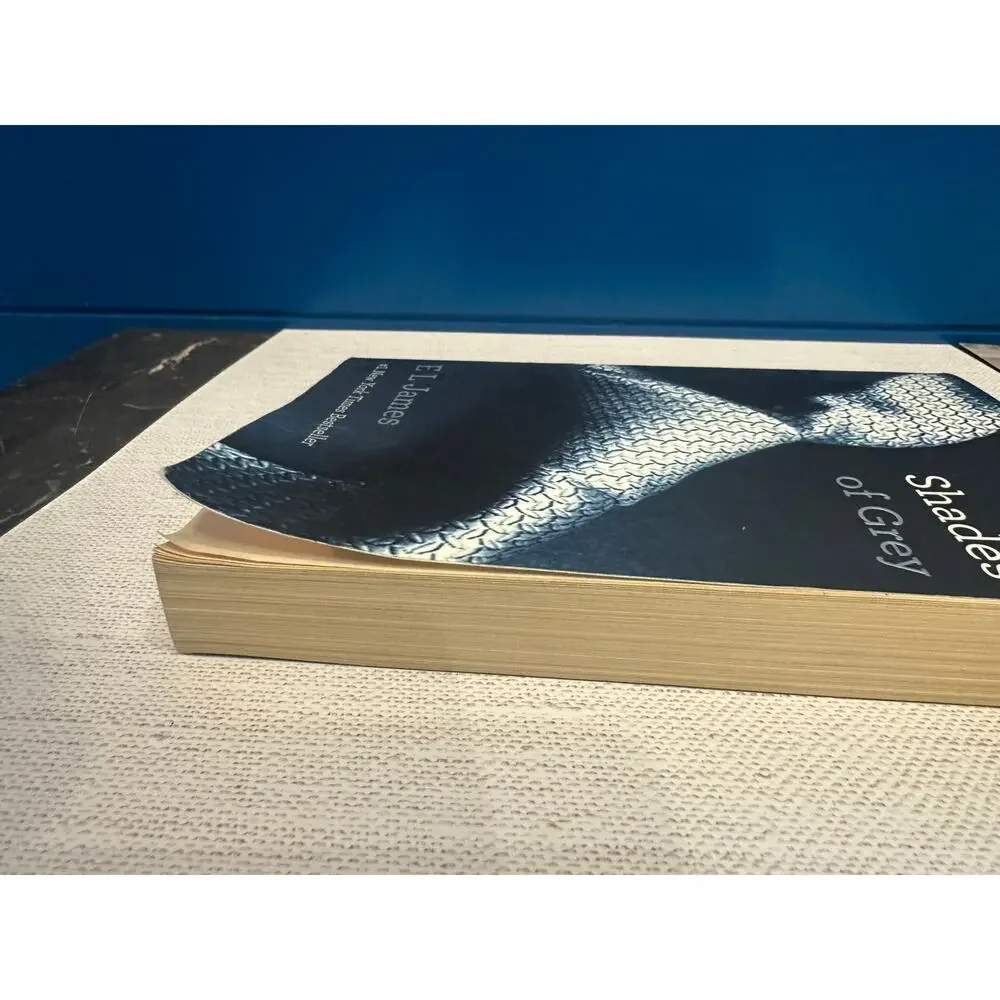 Fifty Shades of Grey 3 PIECE Vol 1 ,FIFTY SHADES DARKER VOL 2 & Grey spicy read